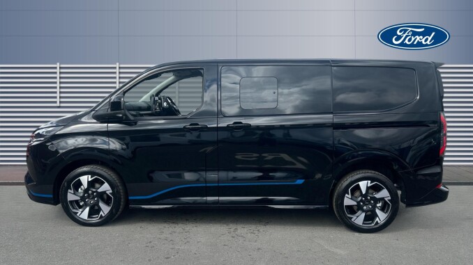 Ford Transit Custom 320 L1 Petrol Fwd 2.5 PHEV 232ps H1 Double Cab Van Sport Auto [NI] - Image 4
